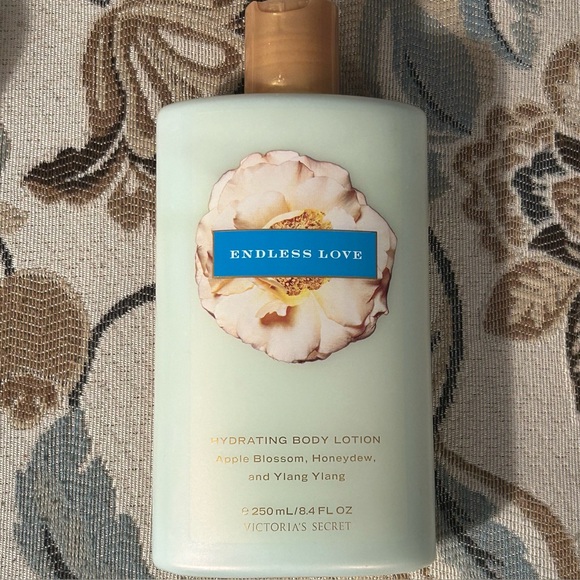 Victoria's Secret Endless Love Hydrating Body Lotion 8.4oz RARE